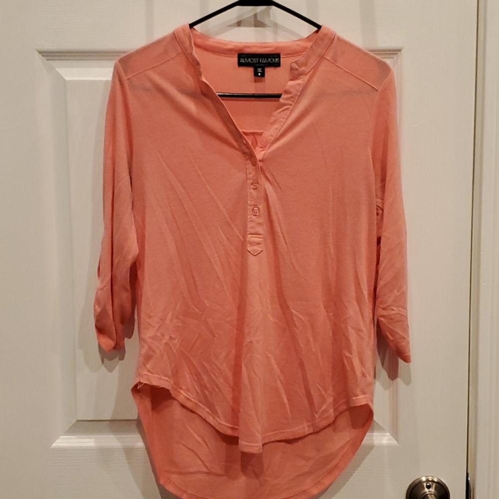 Light pink lightly work tunic